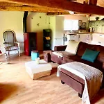 La Goroniere - Superbe Charentaise Renovee - Piscine Chauffee - Grand Jardin * Saint-Laurent-de-la-Barriere