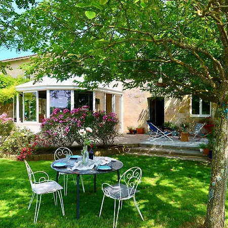 Prázdninový dům La Goroniere - Superbe Charentaise Renovee - Piscine Chauffee - Grand Jardin *