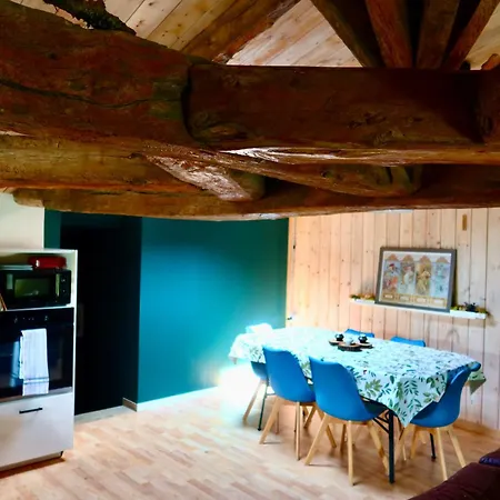 La Goroniere - Superbe Charentaise Renovee - Piscine Chauffee - Grand Jardin Holiday home
