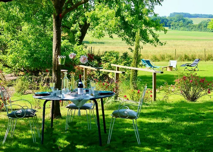 La Goroniere - Superbe Charentaise Renovee - Piscine Chauffee - Grand Jardin Casa de Férias