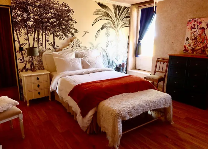 La Goroniere - Superbe Charentaise Renovee - Piscine Chauffee - Grand Jardin Casa de Férias